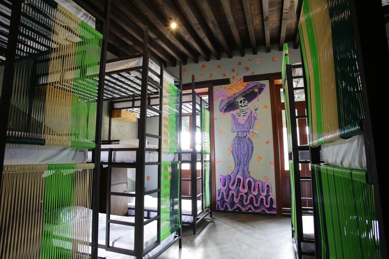 Single Bed Mixed Dormitory Room